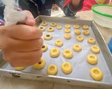 Foto langkah ke 5 dari resep Cookies selai blueberry & strawberry.