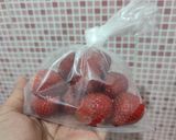 Foto langkah ke 1 dari resep Sherbet Stroberi & Semangka.