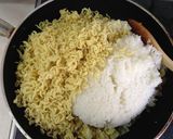 A picture of step 5 of Sobameshi - Yakisoba Noodles and Rice.
