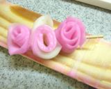 A picture of step 2 of Skewered Kamaboko Roses.
