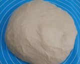 Foto langkah ke 2 dari resep Roti Smoked Beef Mozarella.
