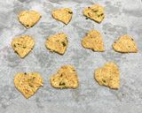 A picture of step 7 of Spring Onion-Sesame-Oat Crackers.