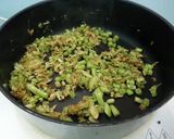 A picture of step 2 of Ginger Vegan Fried Rice.