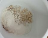 Foto del paso 1 de la receta: Medialunas de grasa fácil