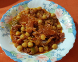 Foto del paso 6 de la receta: Garbanzos con codillo (aprovechamiento)