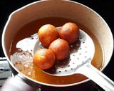 A picture of step 11 of Khoya Gulabjamun.
