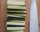 Une image de l'étape 2 de Pickels de courgette au curcuma.