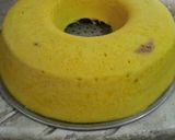 Foto langkah ke 7 dari resep Bolu Susu Bluberry Keju.