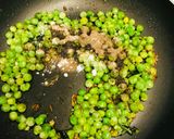 A picture of step 3 of Peas Pulao.