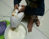 Foto langkah ke 1 dari resep Lapis Brownies Coklat Keju.