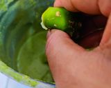 A picture of step 2 of Green chutney.