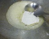 A picture of step 6 of White Sauce Pasta.