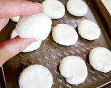 صورة لخطوة 4 من وصفة أقراص جوز الهند 🥥