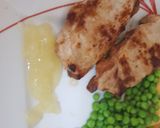A picture of step 4 of My pork loin chops with Carelamized onions & Apple sauce.😁.