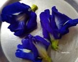 A picture of step 1 of Butterfly pea Flowers Magical Tea.