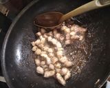 Foto langkah ke 2 dari resep Kwetiaw Goreng Babi (a la warung bakmie).