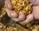 A picture of step 6 of Murmuray ke ladoo.