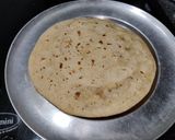 रोटी पिज़्ज़ा(Roti pizza recipe in Hindi) रेसिपी चरण 2 फोटो