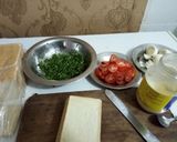 A picture of step 3 of Vegetable Sandwich with Fried Irish Potato and Ketch up.