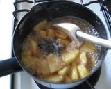 A picture of step 5 of Apple Tea Jam.