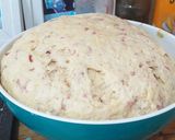 Foto del paso 4 de la receta: Pancitos de salame y queso