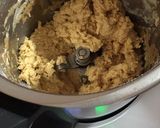 Foto del paso 2 de la receta Galletas de mantequilla y vainilla en thermomix para 6º cumplemés de Mateo 🎂👶🏼