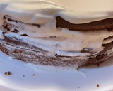 A picture of step 5 of Chocolate whipped cream cake.