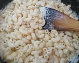 Foto langkah ke 6 dari resep Broccoli Chicken Mac and Cheese.