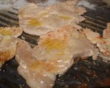 Foto del paso 4 de la receta: Cabezada de cerdo con tomate al grill