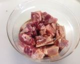 A picture of step 1 of Delicious Sweet and Sour Pork.