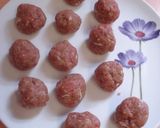 A picture of step 2 of Chicken Kofta: Indian Curry with Chicken Meatballs.