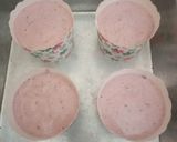 Foto langkah ke 5 dari resep Oreo taro chiffon cupcake.
