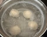 Málnával töltött Daramixes keto túrógombóc recept fázis 3 fotója