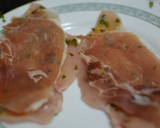 Foto del paso 4 de la receta: Rollitos de pollo con jamón serrano a la mostaza