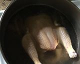 Foto del paso 1 de la receta: Caldo de gallina criolla