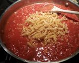 A picture of step 4 of Pizza pasta.