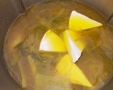 Foto del paso 3 de la receta Crema de patatas, cebolleta y puerro