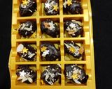 A picture of step 4 of Kunafa Dates.