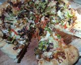 A picture of step 6 of Chicken pizza.