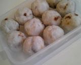 A picture of step 3 of Meat-miso Stuffed Taro Root Croquettes.