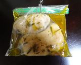 A picture of step 5 of Confit-Style Grilled Chicken Cooking with a Rice Cooker on Low Heat.