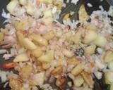 Thai style fried rice with pineapple recipe step 6 photo