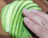 Foto del paso 1 de la receta: Brocheta de camarones sobre palta