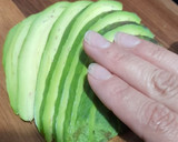 Foto del paso 1 de la receta: Brocheta de camarones sobre palta