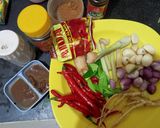 Foto langkah ke 1 dari resep Pasta Tom Yum Homemade.