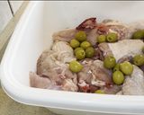 Foto del paso 2 de la receta: Pollo Marbella