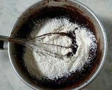 Foto langkah ke 4 dari resep Chocolate Custard Muffin.