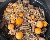 Hình bước làm 3 của món Lòng gà trứng non xào giá