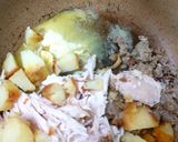 A picture of step 3 of My Stirfry leftover Turkey,Roast Potatoes,stuffing and Spinach🤩.
