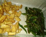 Foto langkah ke 1 dari resep Sayur lodeh tahu, kacang panjang,Lombok hijau.